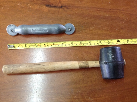 ขายเครื่องมือ DIY มุ้งลวดที่บ้าน ค้อนยางคู่กับลูกกลิ้งมุ้งลวด