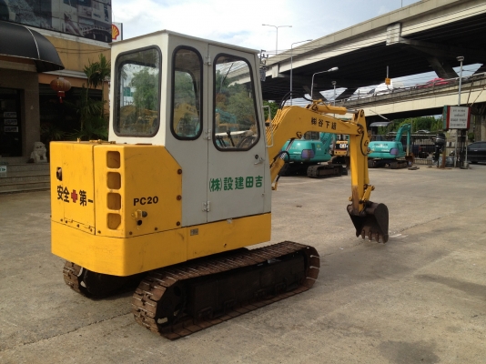 รถขุดขนาดเล็ก PC02  ใช้งานมาน้อยชั่วโมง ราคา 198,000.- สนใจสอบถามรายลเอียดได้ที่คุณชุมพล 086-0044333