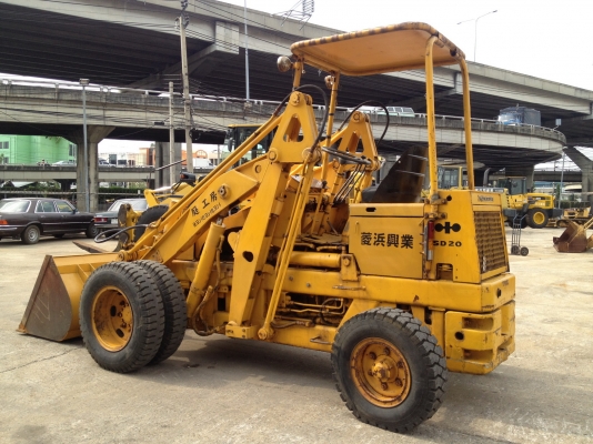 รถตัก SD20-5  รถสวยซีเรียลสูง มีงาสำหรับยกของได้ ดูเพิ่มเติมที่ www.nmc99.com