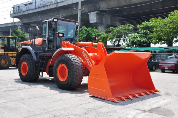 HITACHI ZW250 SN 00264