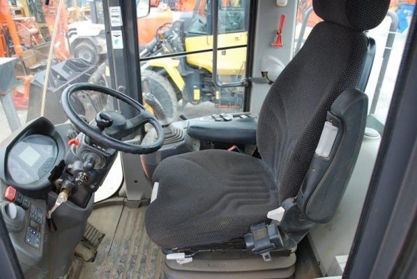 HITACHI ZW250 SN 00264