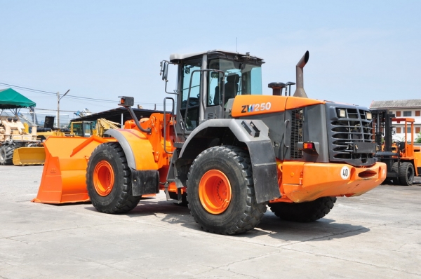 HITACHI ZW250 SN 00264