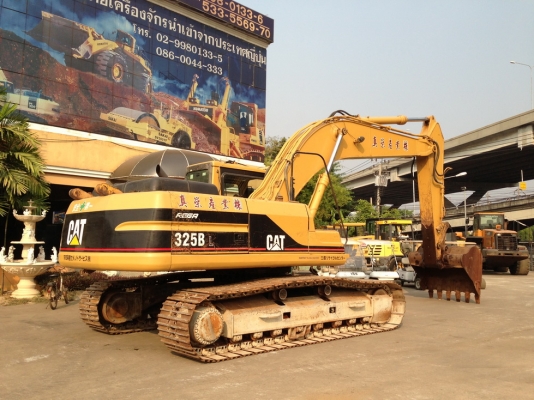 รถขุด CAT 325BL ขนาดใหญ่ ราคา 2,200,000.- ขายถูก สนใจสอบถามรายละเอียดที่คุณชุมพล 086-0044333 หรือที่ www.nmc99.com