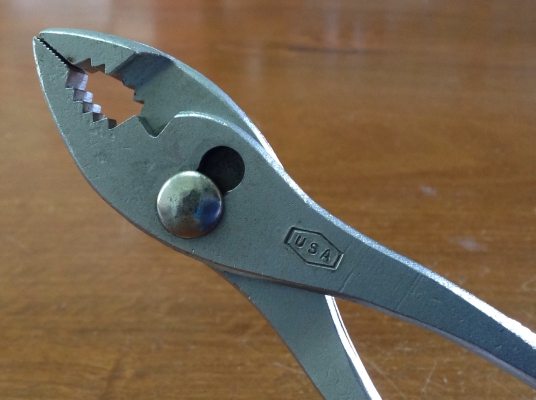 ขายคีมเอนกประสงค์ Vintage ขยายปากได้