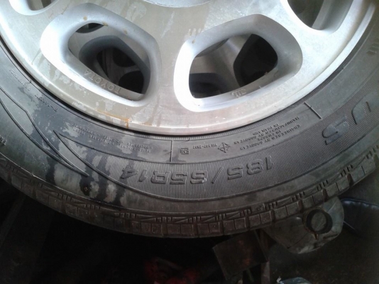 ล้อแม็ค โคโลล่า 14 นิ้ว พร้อมยาง 185/65/14 4รู100 ล้อแม็ค โคโลล่า 14 นิ้ว พร้อมยาง 185/65/14 4รู100