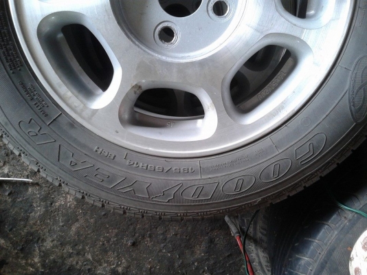 ล้อแม็ค โคโลล่า 14 นิ้ว พร้อมยาง 185/65/14 4รู100 ล้อแม็ค โคโลล่า 14 นิ้ว พร้อมยาง 185/65/14 4รู100