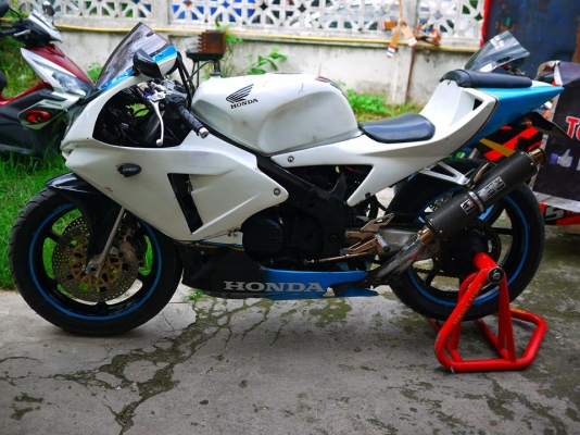 ขาย Nc30 พร้อมทะเบียนแท้ แฟริ่ง Rc211 เครื่องดีมาก พร้อมท่อสูตรทั้งยวง พักเท้าเกียร์โยง ราคา 87000