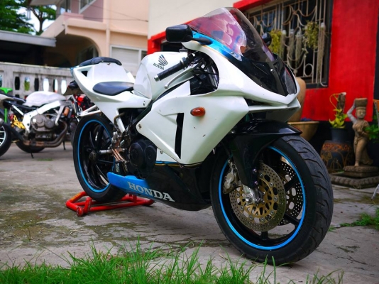 ขาย Nc30 พร้อมทะเบียนแท้ แฟริ่ง Rc211 เครื่องดีมาก พร้อมท่อสูตรทั้งยวง พักเท้าเกียร์โยง ราคา 87000