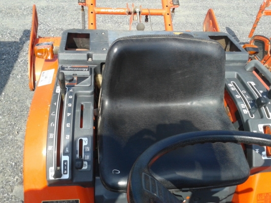 รถไถนาคูโบต้า 2 เพลา  15 แรงม้า  3สูบ  พร้อมใช้งาน