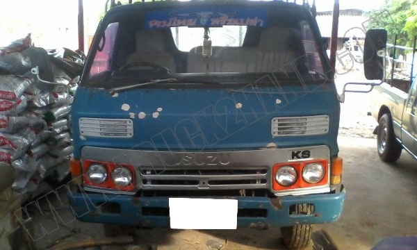 รถบรรทุก6ล้อ ISUZU KS 100