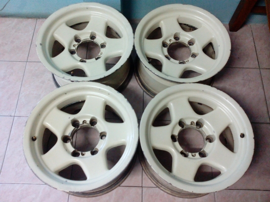 ขายล้อลายเบรดเล่ย์ 15 x 8 สวยๆเลยครับ