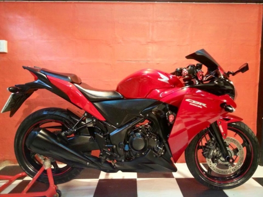 ต้ำพระราม2ขาย HONDA CBR250 R ปี2011 ABS แต่ง BIKER หลายชิ้น มือเดียววิ่ง 31000โลราคา 57500