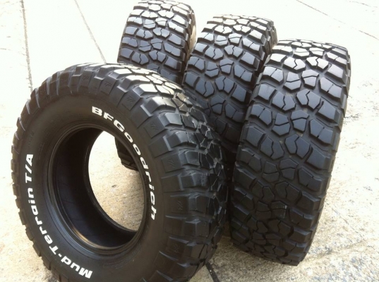 ขายยาง BF Goodrich Mud-terrain KM2 ขนาด 285 75 r16 ปี12 ขายยาง BF Goodrich Mud-terrain KM2 ขนาด 285 75 r16 ปี12