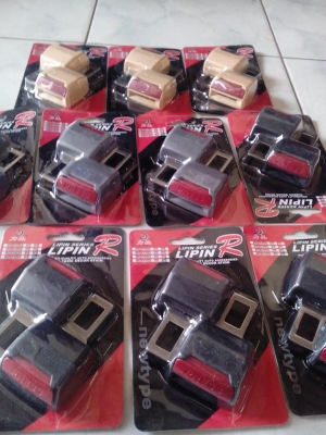 ขาย เสียบหลอกมาเเล้ว ครับ อันละ 199 รวมส่ง มี 3 สี รอมานาน