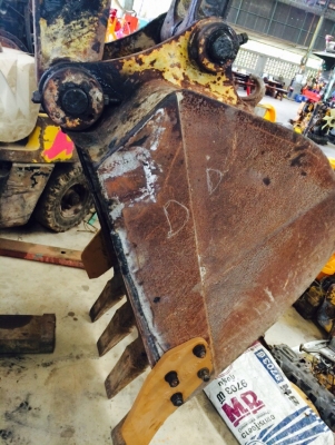 ขายด่วน KOMATSU PC 120-6 รถสวยพร้อมใช้ค่ะ ขายด่วน KOMATSU PC 120-6 รถสวยพร้อมใช้ค่ะ