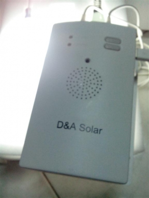 พลังงานโซ่ลาเซล หลอดไฟ LED 2 ดวง ฟังMP3 ได้ เป็นพาวเวอร์เเบงค์ได้ด้วยส่งฟรี