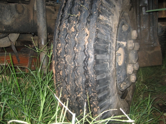 HINO  KM777   WO 4 D   117 แรง 400,000  บาท