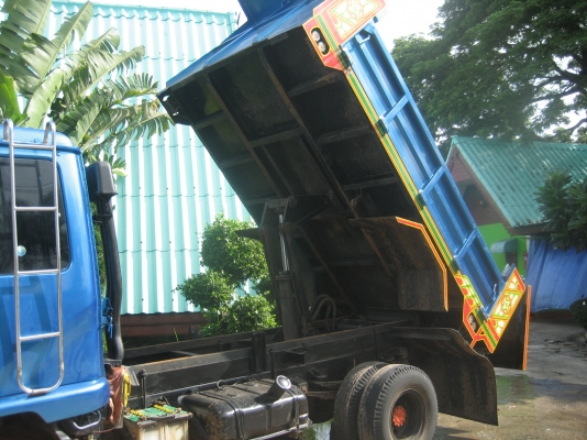 NISSAN  FE 6   เครื่อง 160 แรง  700,000 บาท