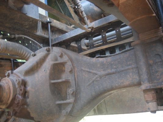 NISSAN  FE 6   เครื่อง 160 แรง  700,000 บาท