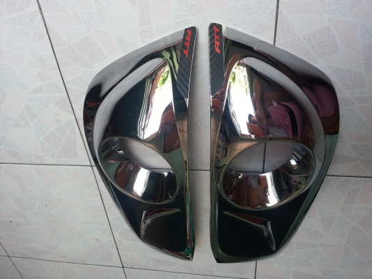 ขายครอบไฟโคเมี่ยมแต่ง fortuner 2012 ยี่ฮ้อ PITT มี5รายการ ขายครอบไฟโคเมี่ยมแต่ง fortuner 2012 ยี่ฮ้อ PITT มี5รายการ