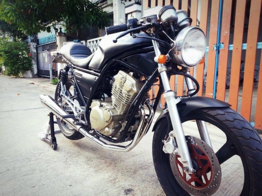 Yamaha SR250