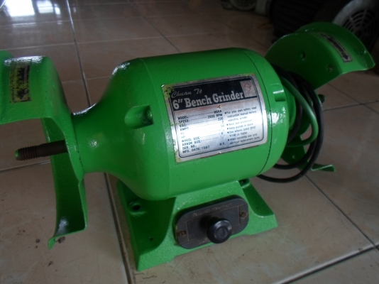 หินเจียร 6 นิ้ว ยี่ห้อ Bench  Grinder  พร้อมใช้ไฟบ้าน  2300