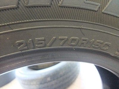 ยาง Dunlop 215/70/15 ปี13 2เส้น ปี12 2เส้น ยาง Dunlop 215/70/15 ปี13 2เส้น ปี12 2เส้น