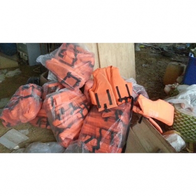 ขายเหมา เสื้อชูชีพ เก่า size M