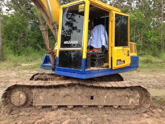 ขายรถแมคโค KOMATSU 120 รุ่น 3 ราคา 370,000