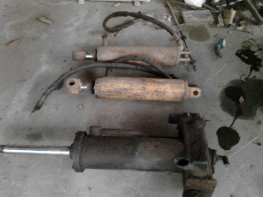 ขายกระบอกไฮดรอลิค ขายกระบอกไฮดรอลิค