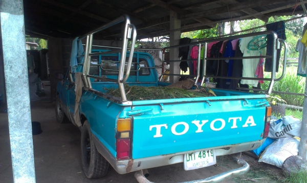 ขายด่วนโตโยต้า RN40 ขายด่วนโตโยต้า RN40