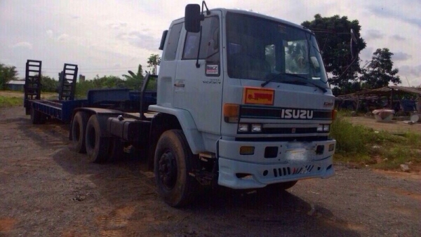 รถอีซูซุ 10 ล้อ หัวลาก  FXZ  240 แรงม้า. ปี 39  ( นางฟ้าแท้. )  ,  (  ขายแม่ , ลูก )   สนใจติดต่อ 081 - 6079515