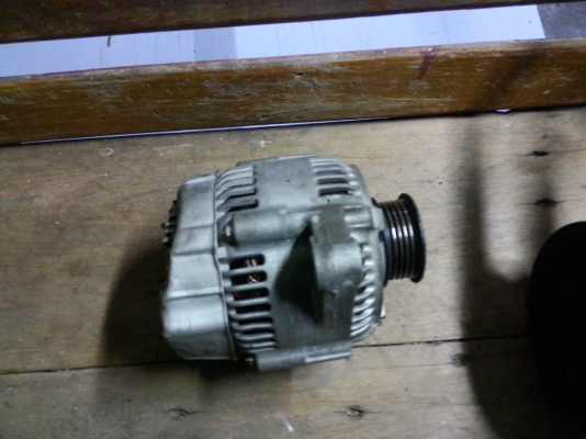 ขาย ไดชาทร์ กับ คอมแอร์ โตโยต้าโคโลน่าเครื่อง2.0 ระหัส3s-FE ราคา3000