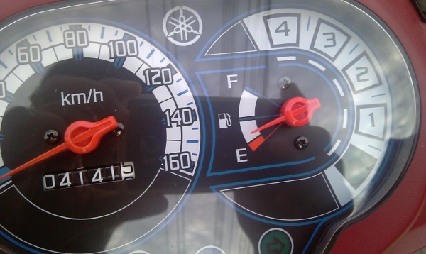 SPARK115i ปลายปี56 ไมล์4,xxx ขาย 24,500 บาท