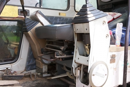 ***ขายแล้วครับขอบคุณ Truck2hand ขายดาวน์เปลี่ยนสัญญา แบคโฮ KOBELCO Mark3 sk120 LP-06137 ไฟฟ้าตัด เหลือมอร์เตอร์คันเร่ง เครื่องเดิมปั้มเดิม เครื่อง ISUZU 4BG1-125HP แน่นดี แรง แห้งดี ปั้มดี ทำงานดีไม่โหลด เอวแน่นดี ช่วงล่างดี70-80\% แทรกดีครบ โรลเลอร์ดี โซ่