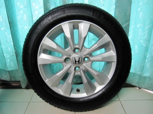 ขายล้อแม็ก Honda City พร้อมยางป้ายแดง MICHELIN ขอบ 15