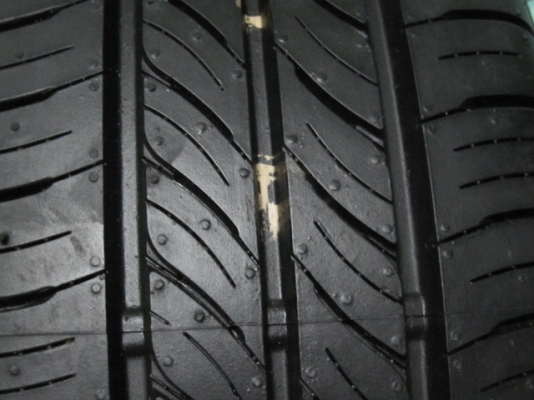 ขายยางติดรถป้ายแดง Dunlop ขอบ 15 ขนาด 185 60 15 วิ่งมาแค่ 30 โล