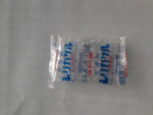 ขายเม็ดสาร กันความชื้น ซิลิก้าเจล ใส่รองเท้า และอุปกรณ์อื่นๆ  ติดต่อTEL. 081-427-3941