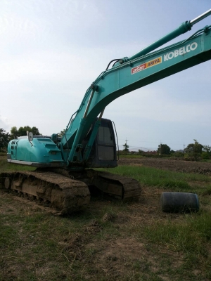 ขายรถแบคโฮ KOBELCO  sk 200-5 super มีลายหัวเจาะซื้อมา 1 ปีสภาพ 100\% ด่วนเอกสารพร้อมอยากขายด่วนราคาลดแล้ว