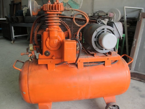 ขายปั๊มลมญี่ปุ่น FUJI FTS 3แรงใช้ไฟบ้าน220โวลท์