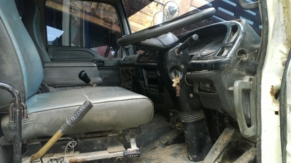 (270แรงมี3คัน..ลงใหม่) ปี*2006มี2คัน ปี2004มี1คัน..ชัดเจน...รถต้องเก็บซ่อมบ้าง..ใช้งานอยู่ที่เหมืองทุกว้น