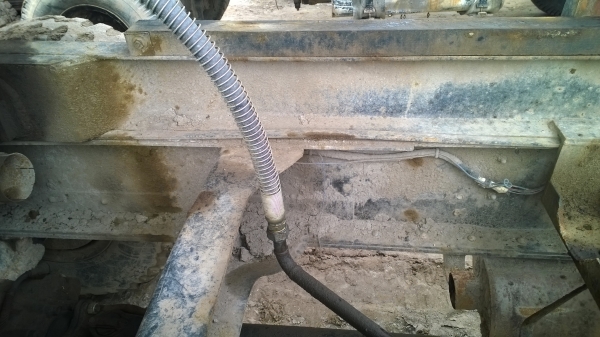 (270แรงมี3คัน..ลงใหม่) ปี*2006มี2คัน ปี2004มี1คัน..ชัดเจน...รถต้องเก็บซ่อมบ้าง..ใช้งานอยู่ที่เหมืองทุกว้น