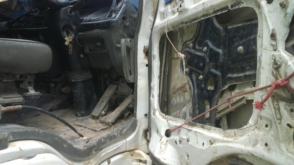 (270แรงมี3คัน..ลงใหม่) ปี*2006มี2คัน ปี2004มี1คัน..ชัดเจน...รถต้องเก็บซ่อมบ้าง..ใช้งานอยู่ที่เหมืองทุกว้น