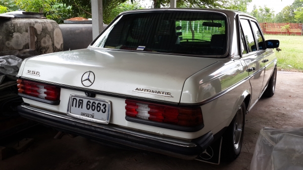 ขายรถBENZ E230สภาพดีวางเครื่องJติดแก๊สLPGเครื่องเสียงพน้อม ทะเบียนเต็มราคาโทร0843923995