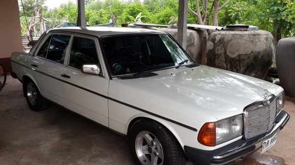 ขายรถBENZ E230สภาพดีวางเครื่องJติดแก๊สLPGเครื่องเสียงพน้อม ทะเบียนเต็มราคาโทร0843923995