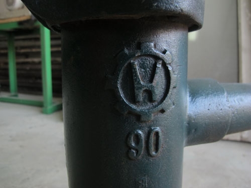 ขายปั๊มน้ำมือโยกเก่าโบราณ เหล็กหล่อหนักมาก เอาไว้ตกแต่งบ้าน รีสอร์ต