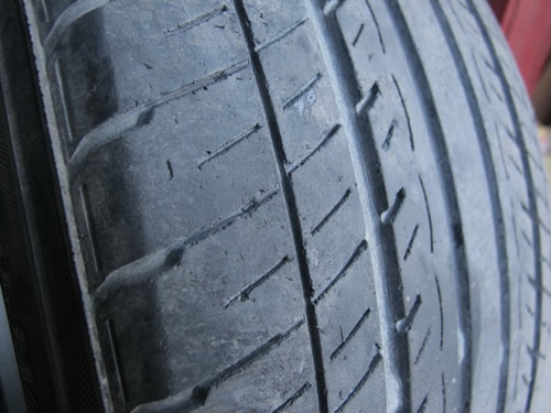 ขายยางYOKOHAMA ขนาด225x55x16r 1ชุด4เส้น