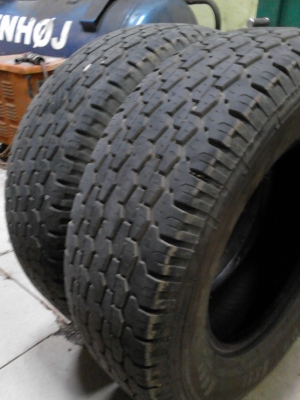 225/70R15  DEESTONE PAYAK R403  มี 2 เส้น TEL.081-427-3941