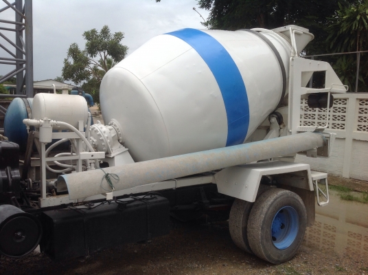 ขายรถโม่ปูน  ขนาด  2.5  คิว  ISUZU  195  แรงม้า เครื่อง 6HE1