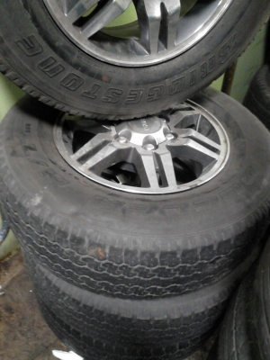 แม๊ก ISUZU  ขอบ 16 ขนาด 6 รู  16X7JJ มี ชุด 4 วง    TEL.081-427-3941